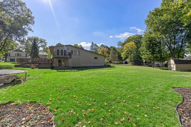 $975,000 | 2800-xx Casco Point Road, Wayzata, MN 55391