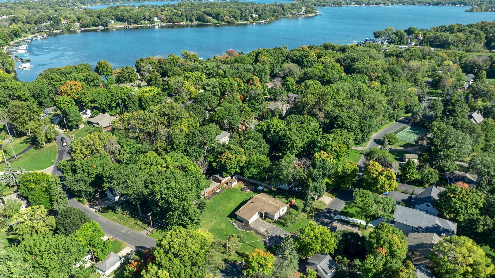 2800-xx Casco Point Road Wayzata, MN 55391 - Photo 5 of 25