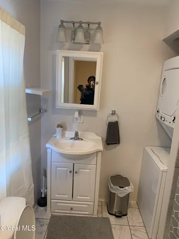 $1,350 | 67 Columbia Street, Cohoes, NY 12047