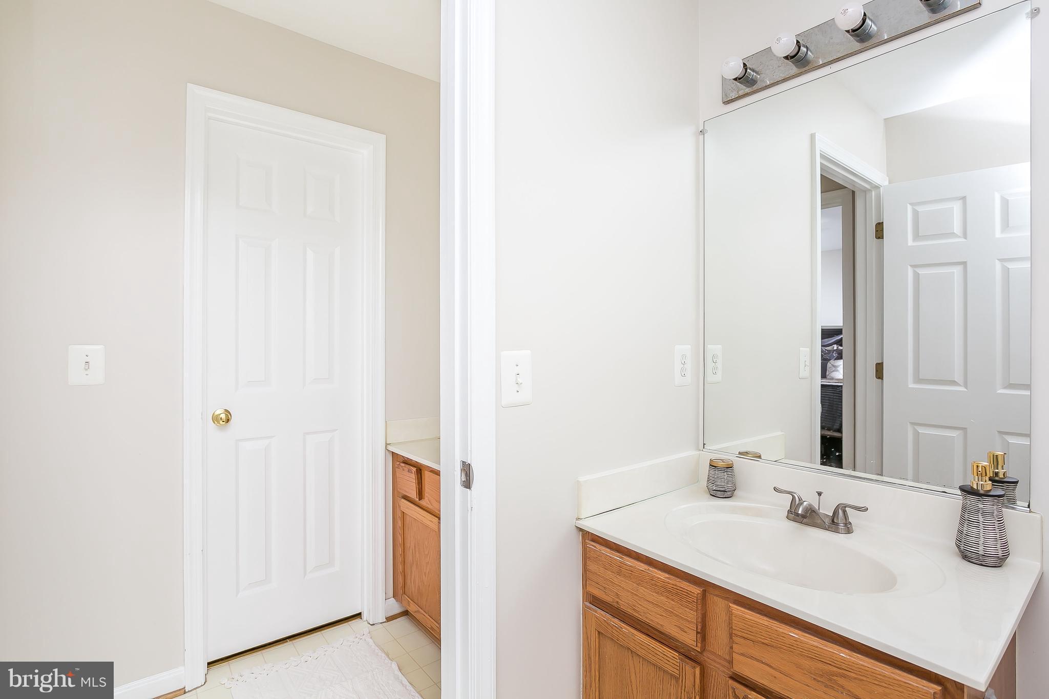 1404 Riggs Avenue Baltimore, MD 21217 - Photo 22 of 28 Upstairs Bathroom