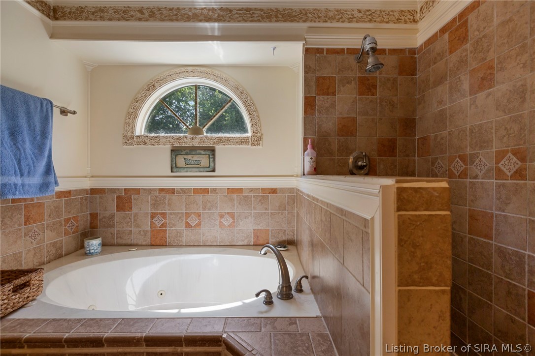 6024 Springcrest Drive Georgetown, IN 47122 - Photo 20 of 60 Primary Bathroom