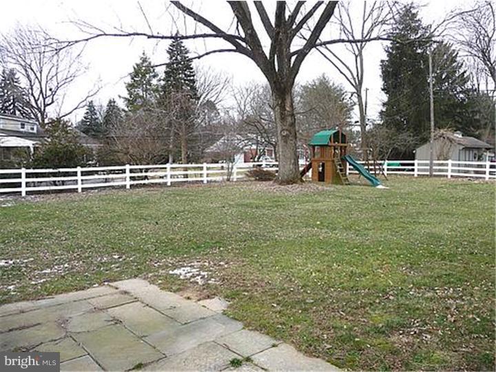 901 Davis Road Ambler, PA 19002 - Photo 22 of 22 Back Yard
