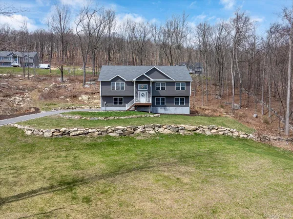 $775,000 | 10 Eagle Hill Road, Mahopac, NY 10541