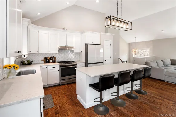 $775,000 | 10 Eagle Hill Road, Mahopac, NY 10541