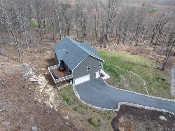 $775,000 | 10 Eagle Hill Road, Mahopac, NY 10541