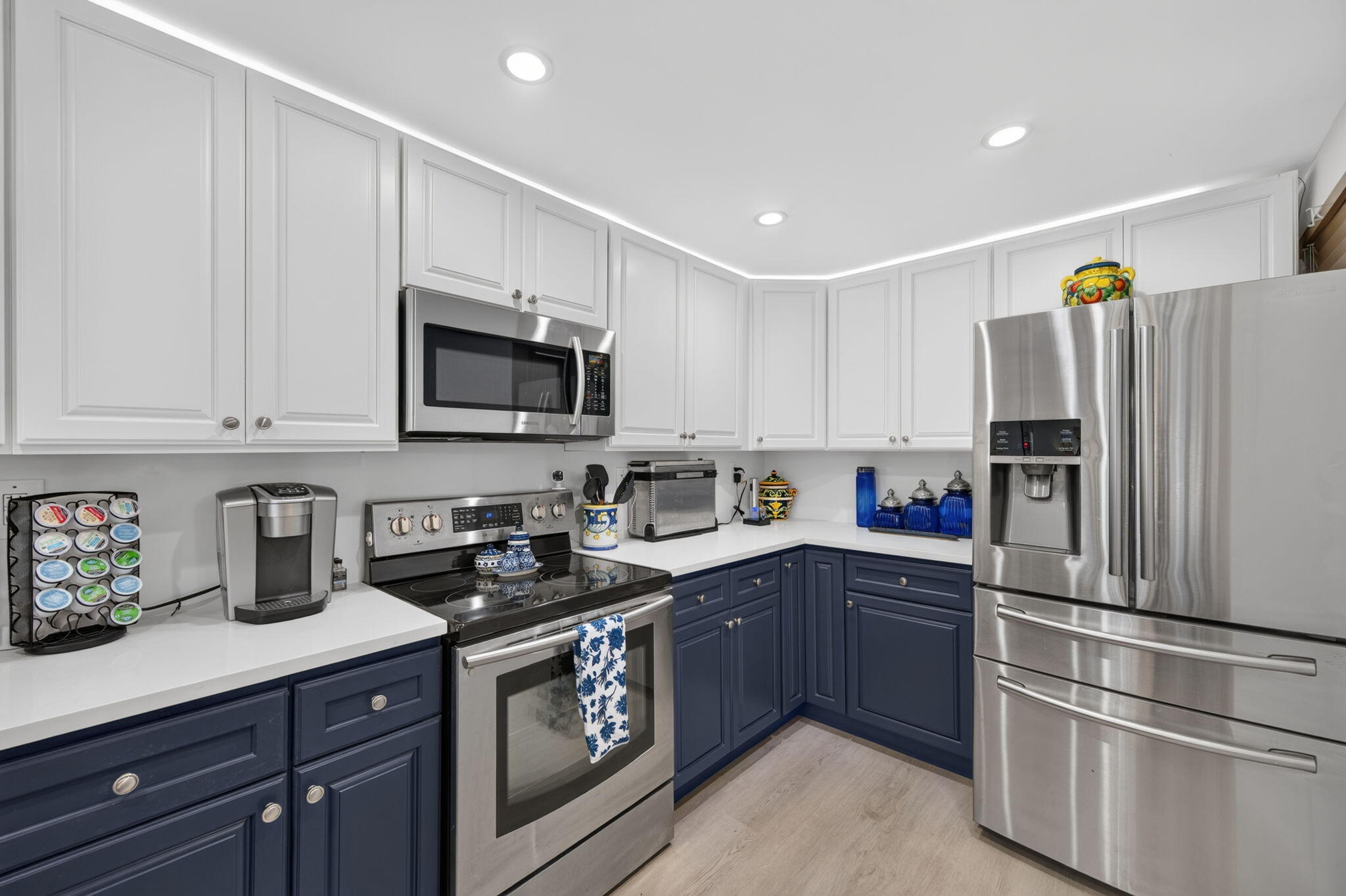 8 Royal Palm Way, Unit 104 Boca Raton, FL 33432 - Photo 7 of 64 Stainless Steel Appliances