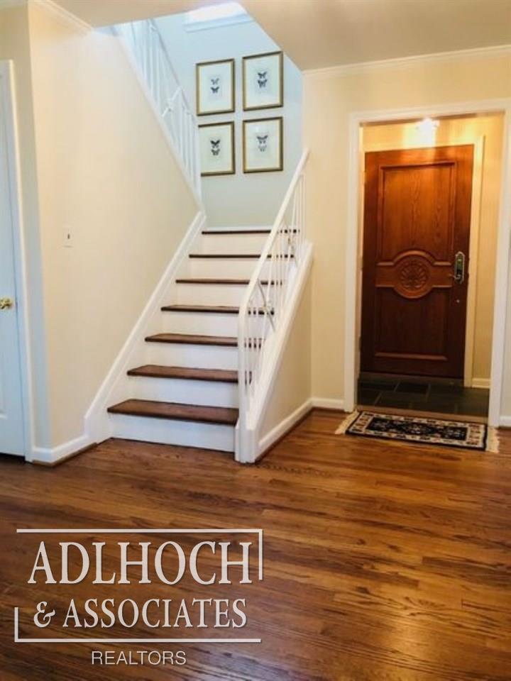 70 Merriweather Road Grosse Pointe, MI 48236 - Photo 6 of 34 31365128-5.JPG