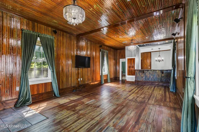 $529,000 | 1306 Bowen Avenue, Ocean Springs, MS 39564