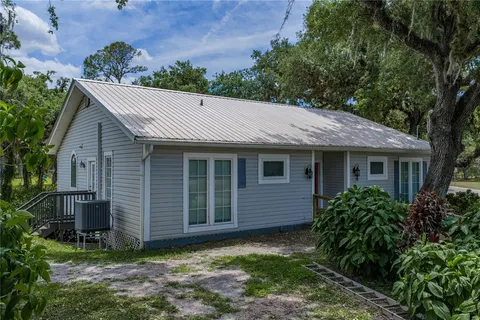 $325,000 | 975 Caloosa Estates Drive, LaBelle, FL 33935