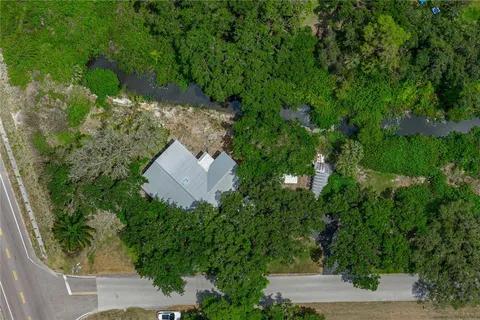$325,000 | 975 Caloosa Estates Drive, LaBelle, FL 33935
