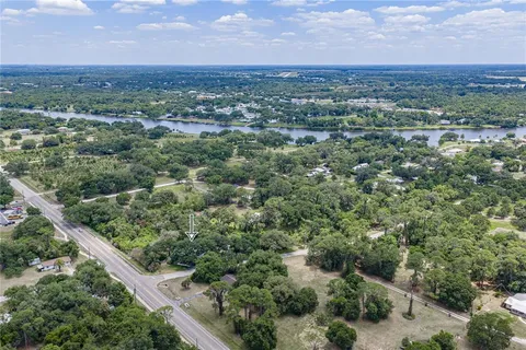 $325,000 | 975 Caloosa Estates Drive, LaBelle, FL 33935