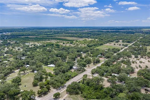 $325,000 | 975 Caloosa Estates Drive, LaBelle, FL 33935