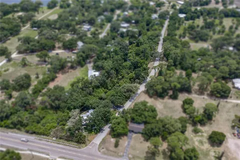 $325,000 | 975 Caloosa Estates Drive, LaBelle, FL 33935
