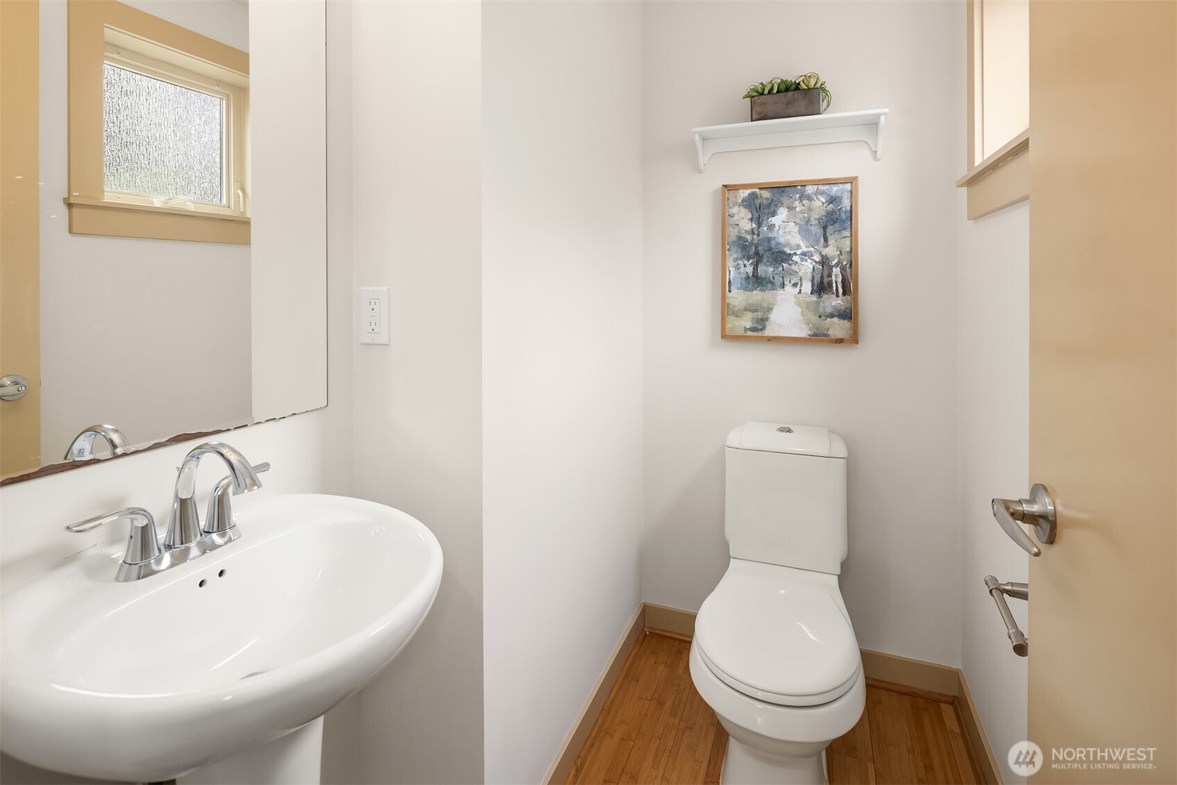 916 North 73rd Street, Unit A Seattle, WA 98103 - Photo 9 of 34