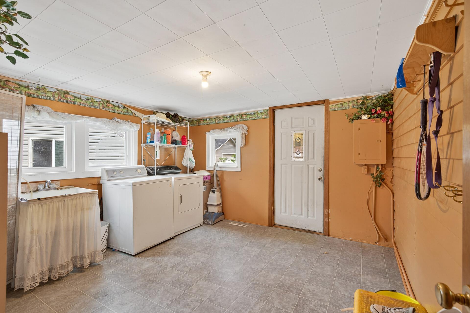 802 North 2nd Street Princeton, MN 55371 - Photo 32 of 43