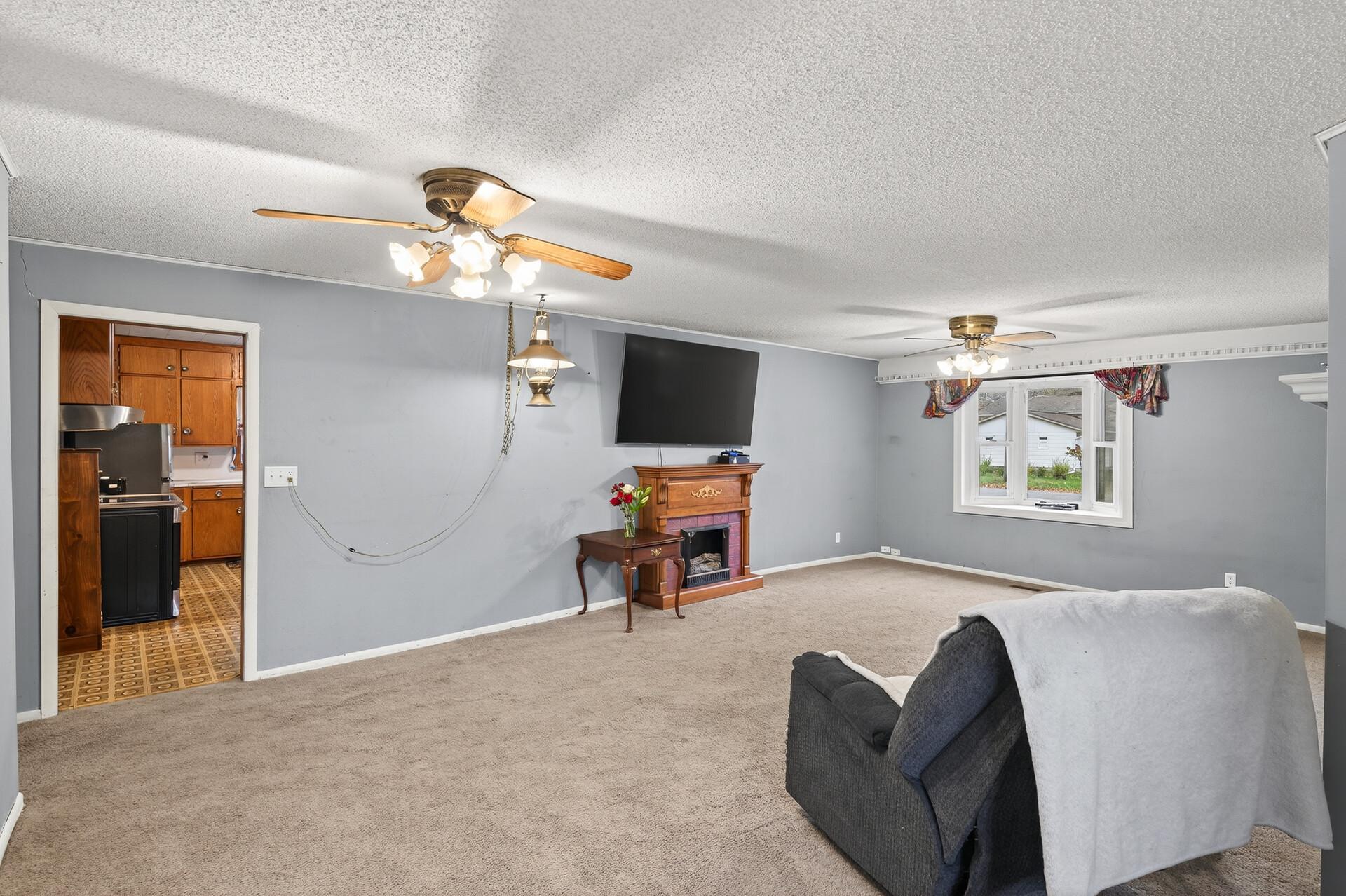 802 North 2nd Street Princeton, MN 55371 - Photo 8 of 43