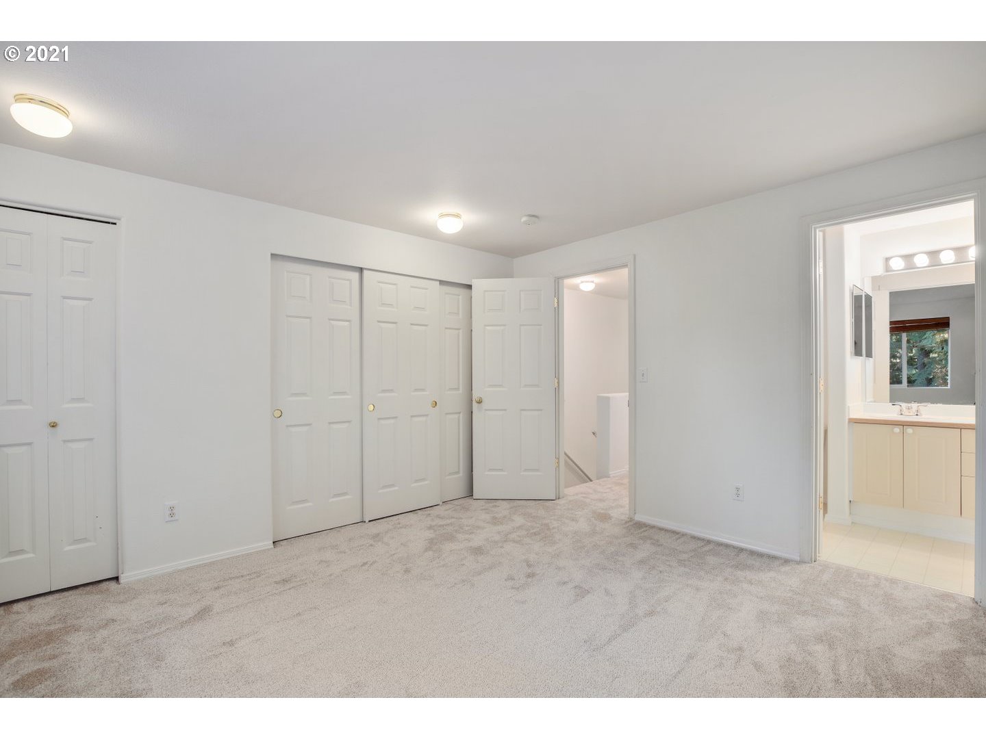 14357 Southwest Barrows Road Beaverton, OR 97007 - Photo 17 of 27 Gallery Image 17