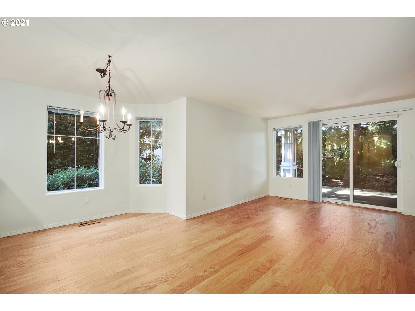 14357 Southwest Barrows Road Beaverton, OR 97007 - Photo 10 of 27 Gallery Image 10