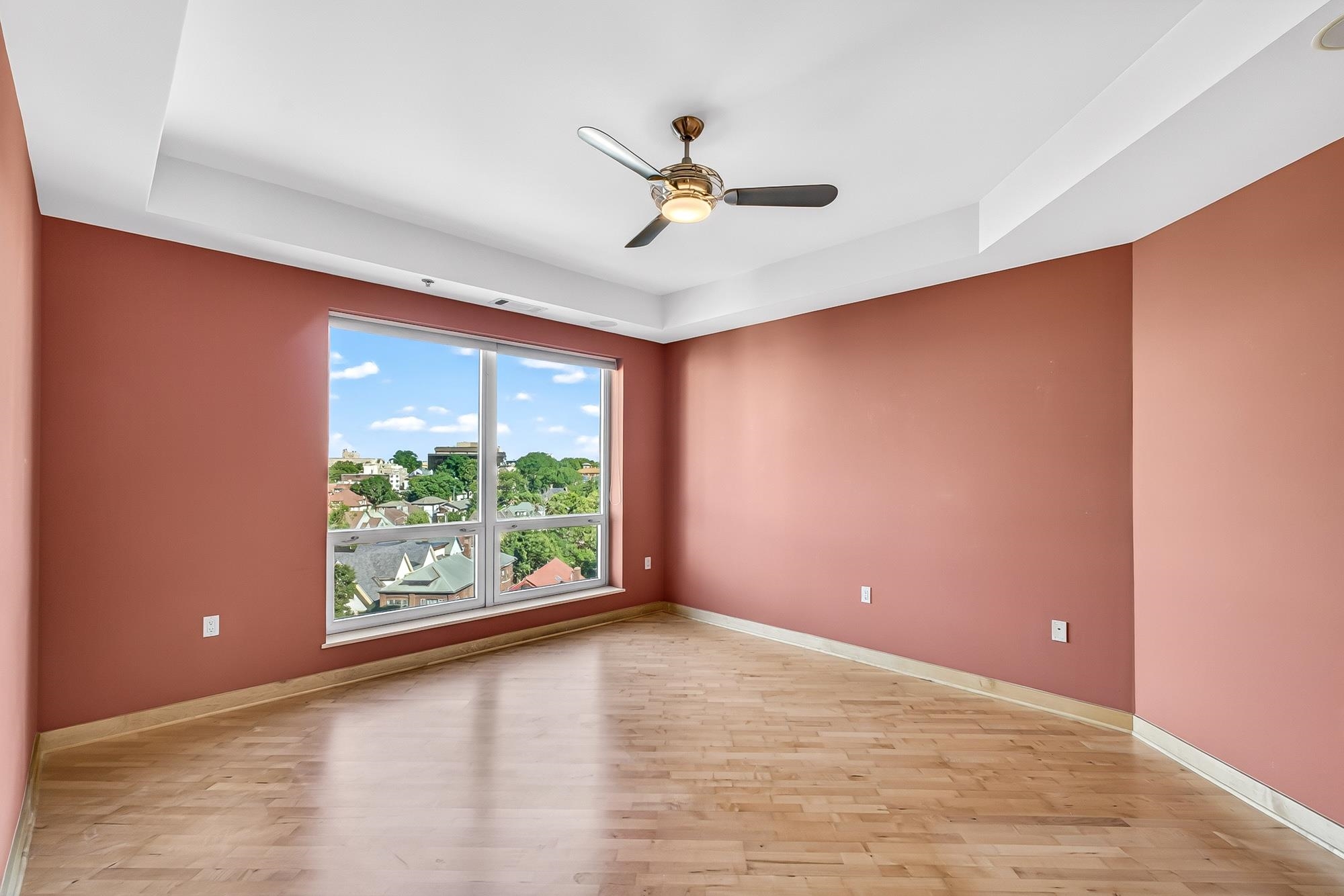 125 North Hamilton Street, Unit 806 Madison, WI 53703 - Photo 31 of 50