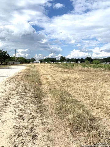 $50,000 | Tbd O'neal Drive, Devine, TX 78016