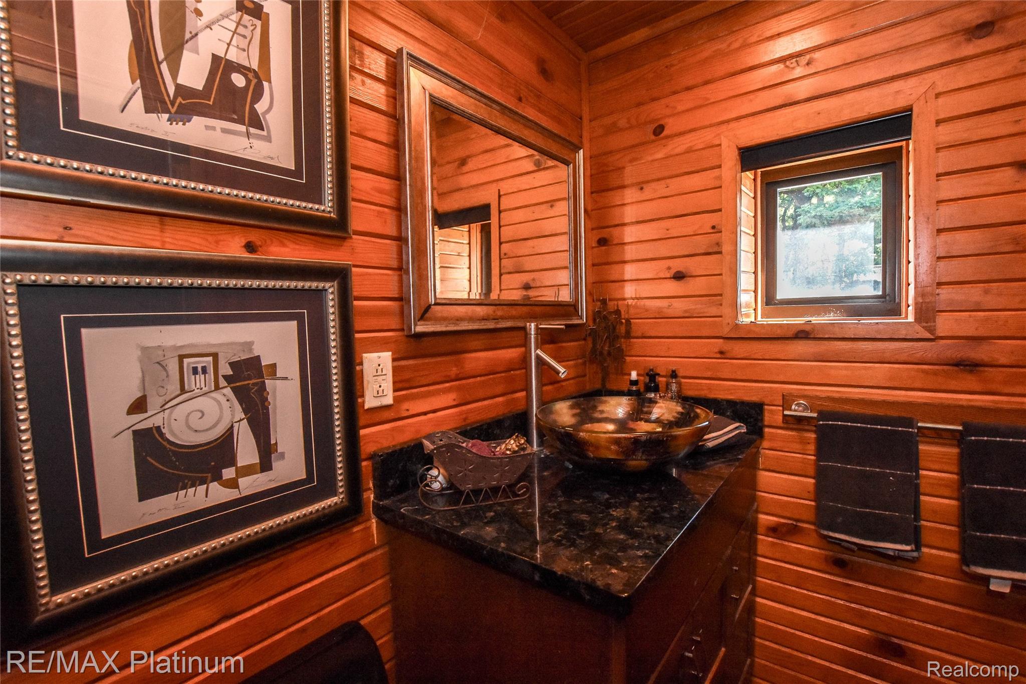 5160 Fenton Road Fenton, MI 48430 - Photo 35 of 68 DSC_0009.jpg