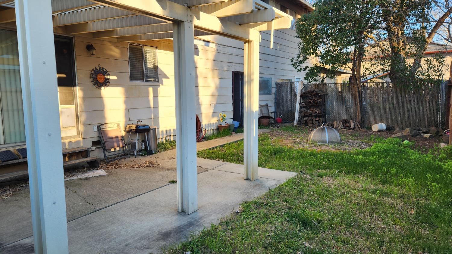 2786 Oak Street Anderson, CA 96007 - Photo 11 of 21 a view of a house with backyard and porch