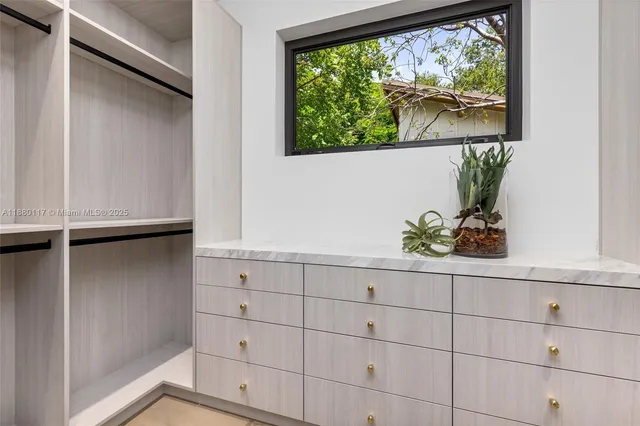 $6,750,000 | 4024 Bonita Avenue, Miami, FL 33133