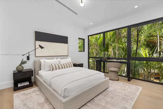 $6,750,000 | 4024 Bonita Avenue, Miami, FL 33133