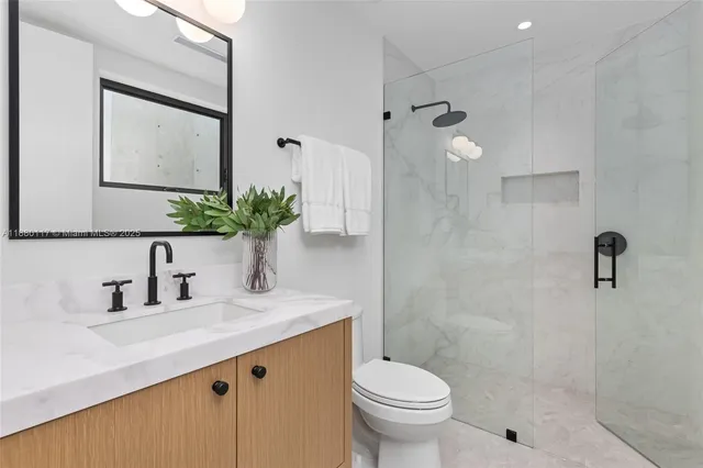 $6,750,000 | 4024 Bonita Avenue, Miami, FL 33133