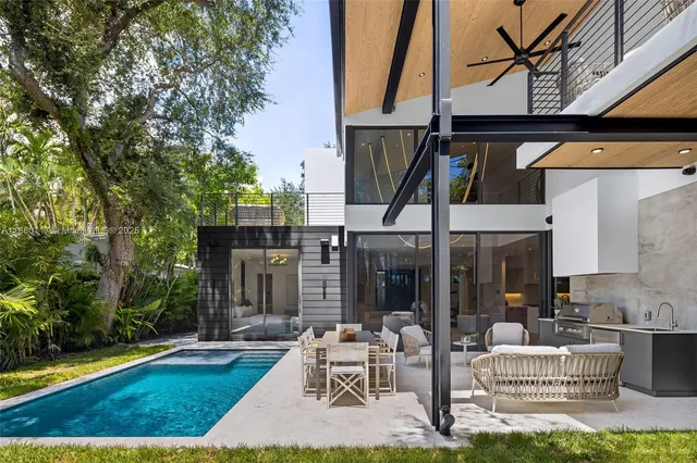 $6,750,000 | 4024 Bonita Avenue, Miami, FL 33133