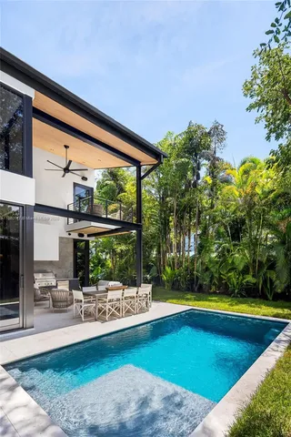 $6,750,000 | 4024 Bonita Avenue, Miami, FL 33133