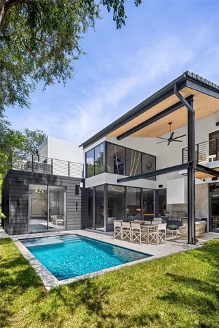 $6,750,000 | 4024 Bonita Avenue, Miami, FL 33133