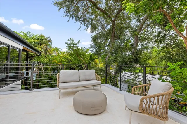 $6,750,000 | 4024 Bonita Avenue, Miami, FL 33133