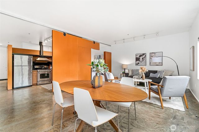 $404,000 | 1111 East Pike Street, Unit 203, Seattle, WA 98122