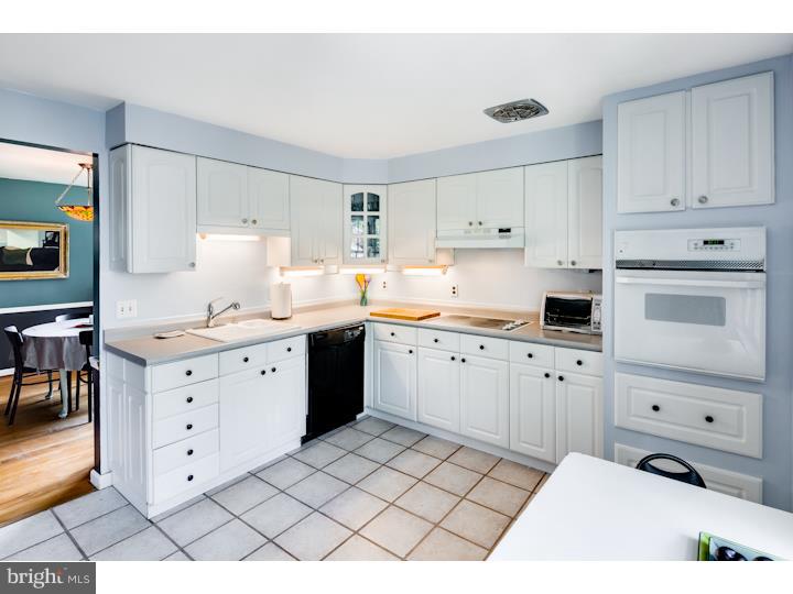 104 Warfield Road Cherry Hill, NJ 08034 - Photo 8 of 25
