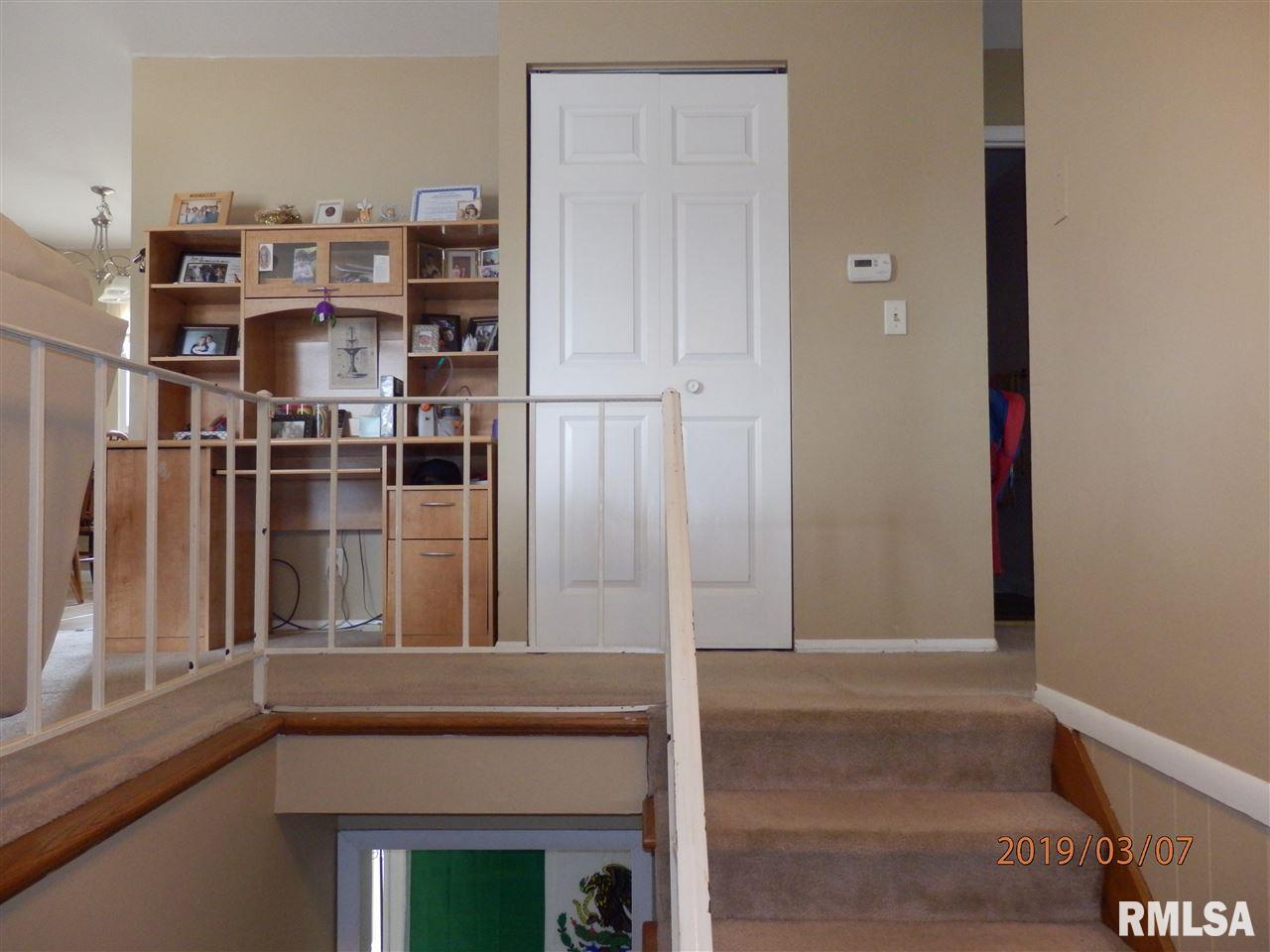 6419 North Randwick Road Peoria, IL 61615 - Photo 5 of 32 Gallery Image 5