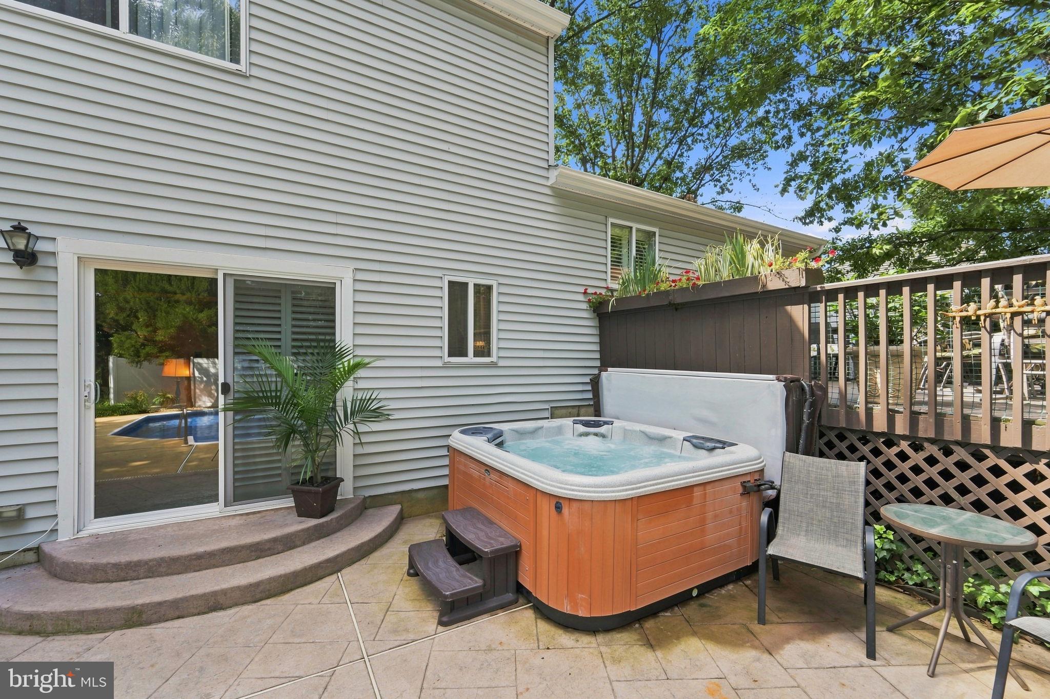 41 Winfield Road Sicklerville, NJ 08081 - Photo 35 of 41 Hot Tub