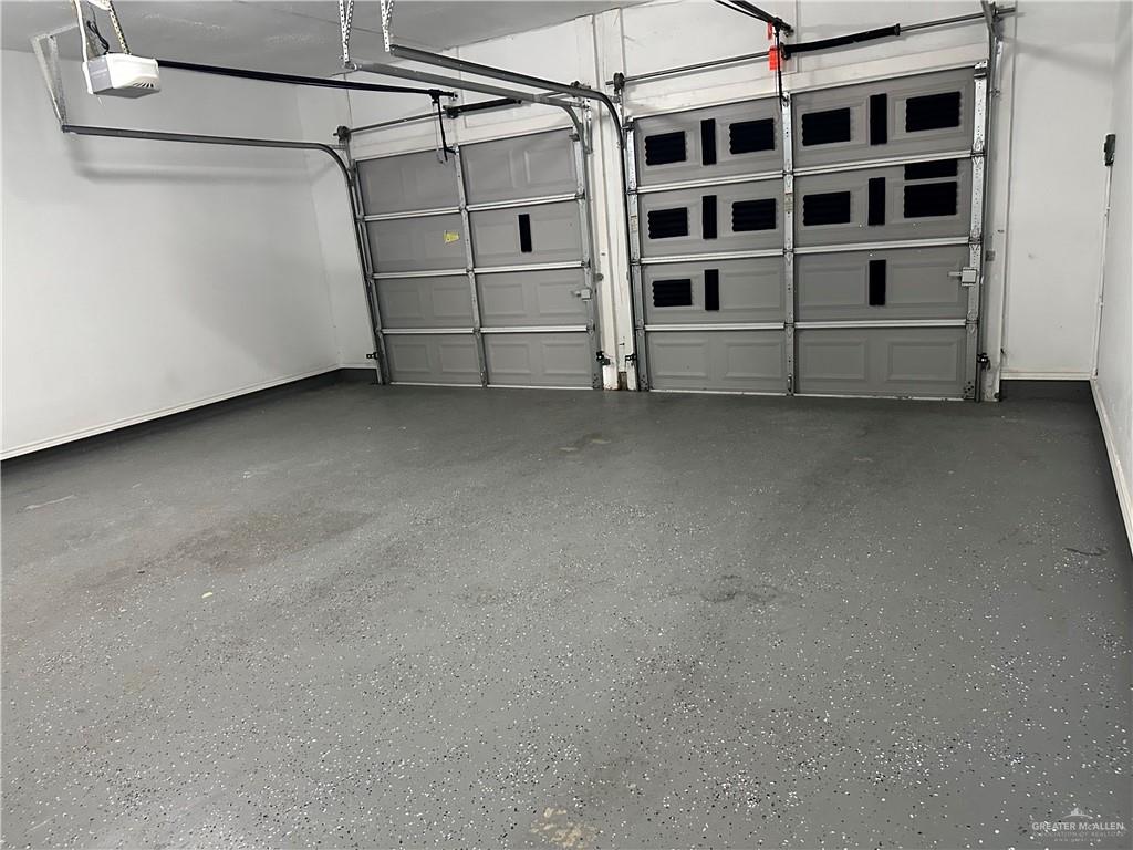 905 Colorado Court Mission, TX 78572 - Photo 10 of 42 a view of an empty garage