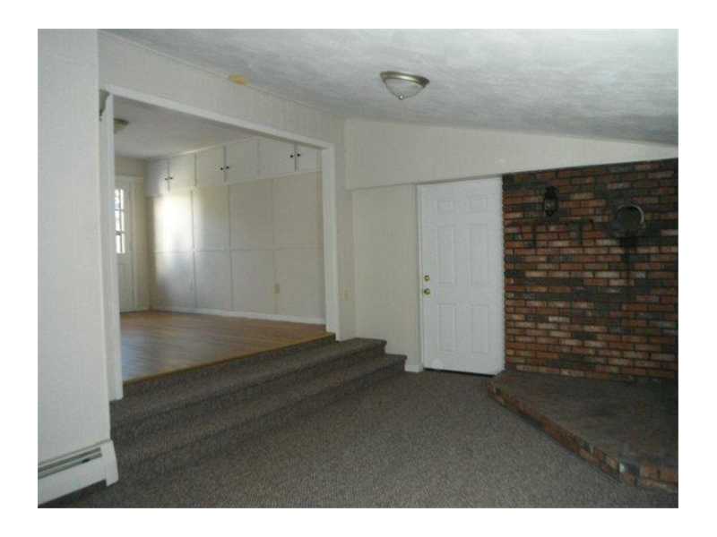 282 Knotty Oak Road Coventry, RI 02816 - Photo 16 of 16 Den/Family/Great Room. Family room open to LARGE BREEZEWAY ENTRY