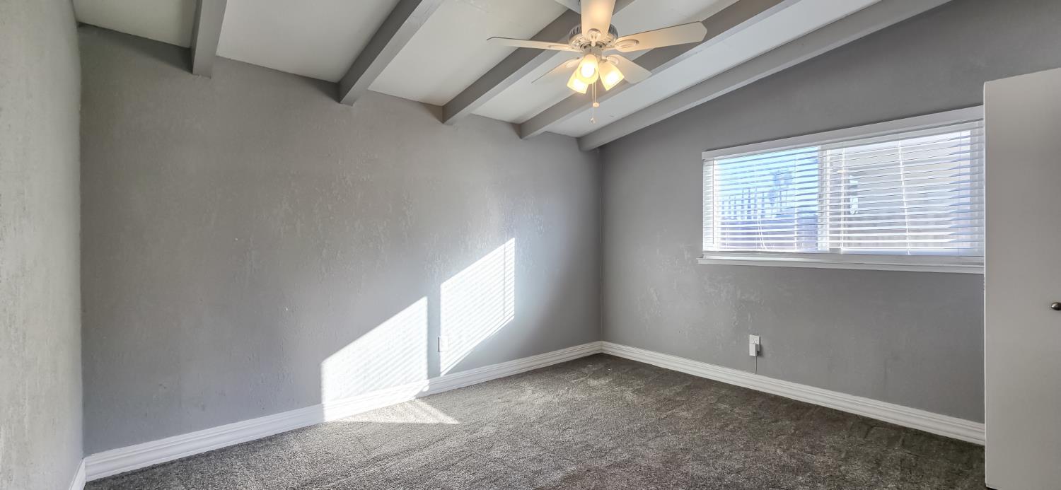 206 West 20th Street Tracy, CA 95376 - Photo 16 of 20 a view of empty room with a window