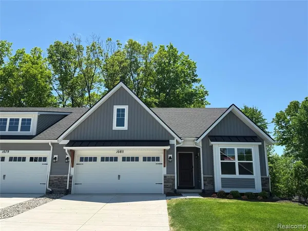 $549,900 | 1085 Camellia Circle, Unit 32, Howell, MI 48843