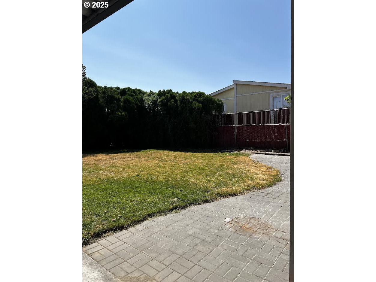 1255 Southwest Sandy Drive Hermiston, OR 97838 - Photo 15 of 16