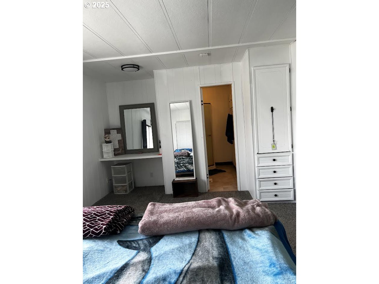 1255 Southwest Sandy Drive Hermiston, OR 97838 - Photo 8 of 16 a living room with a couch and a stove