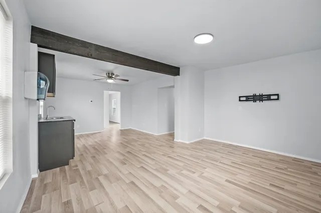 $289,999 | 5617 Blackmore Avenue, Fort Worth, TX 76107