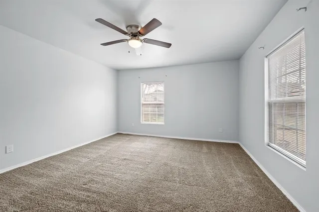 $289,999 | 5617 Blackmore Avenue, Fort Worth, TX 76107