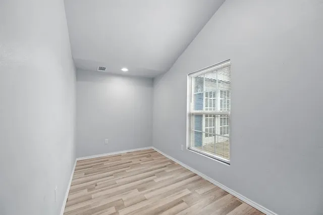 $289,999 | 5617 Blackmore Avenue, Fort Worth, TX 76107