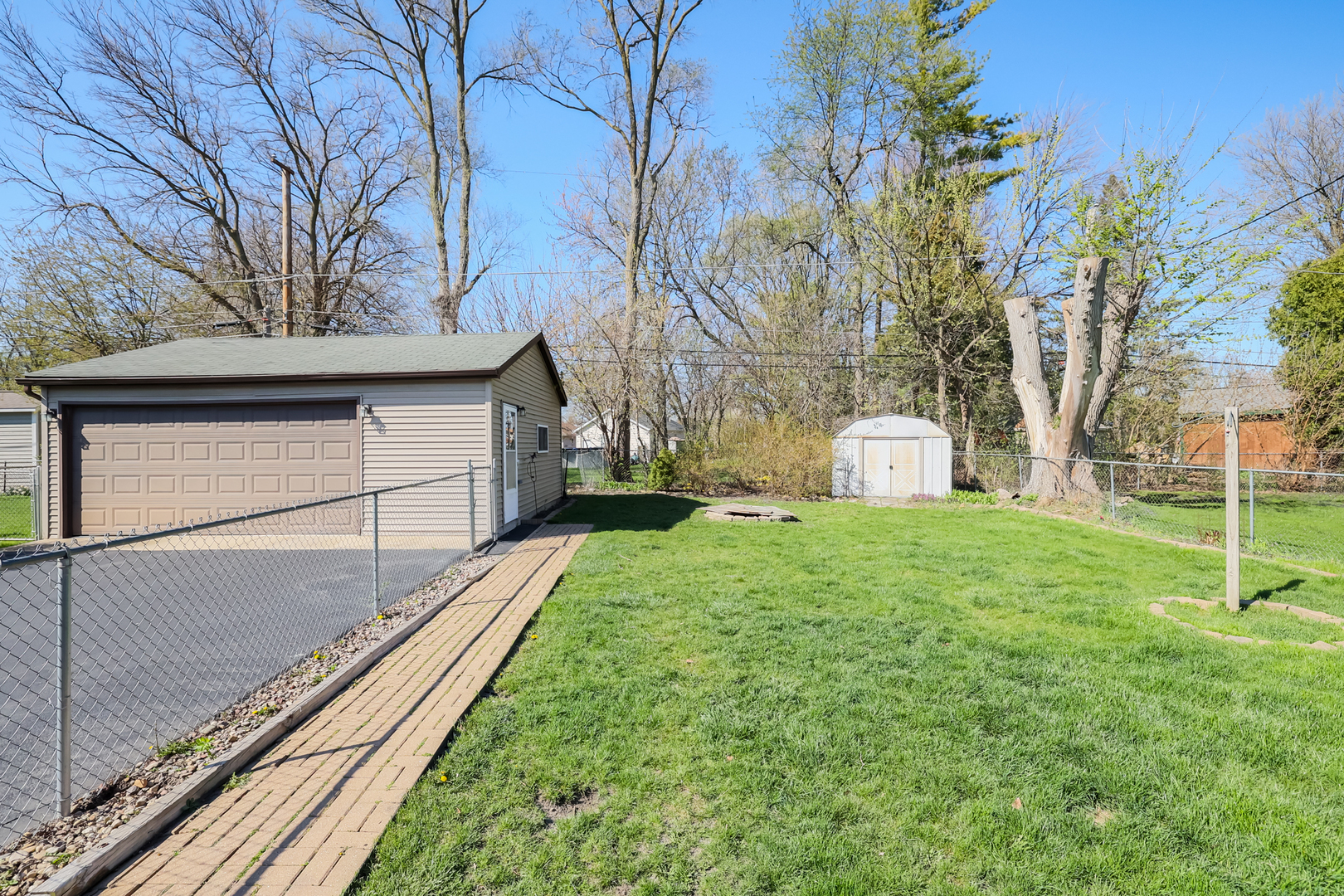1920 Fairfield Road Lindenhurst, IL 60046 - Photo 21 of 21 Gallery Image 21