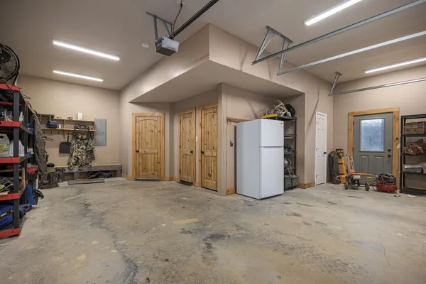 $2,549,000 | 1565 Old Elkton Pike, Dellrose, TN 38453