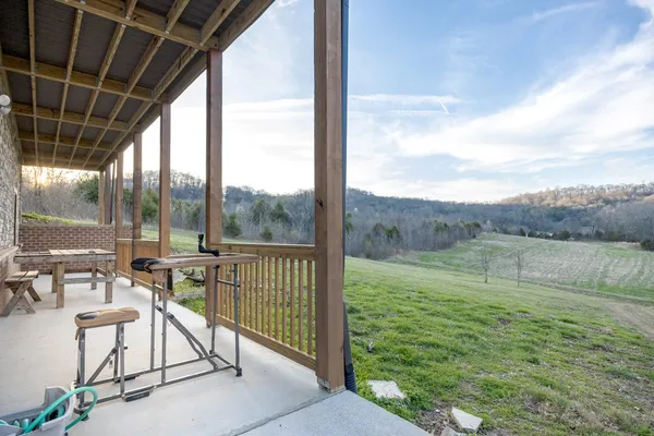 $2,549,000 | 1565 Old Elkton Pike, Dellrose, TN 38453