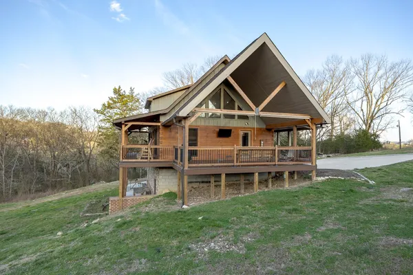 $2,549,000 | 1565 Old Elkton Pike, Dellrose, TN 38453